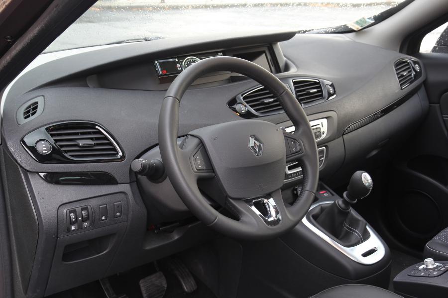  Renault Scenic 2013 года  (фото 8 из 34)